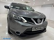 Nissan Qashqai 1.2 DIG-T CVT Revcam 2016 Grey Rear Entertaiment